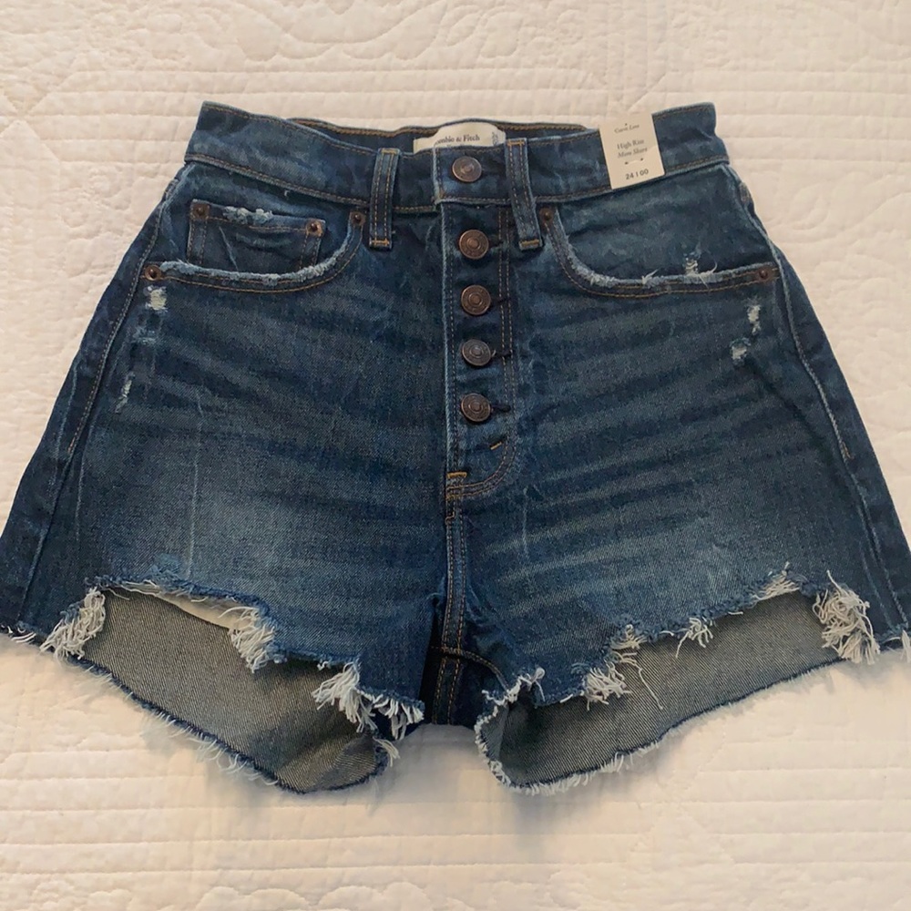 NWT Abercrombie Curve Love High Rise Mom Short